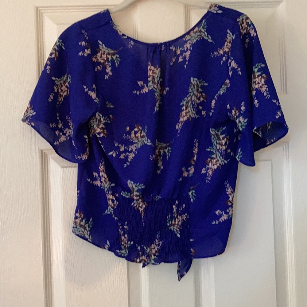 button up blouse - Picture 2 of 3